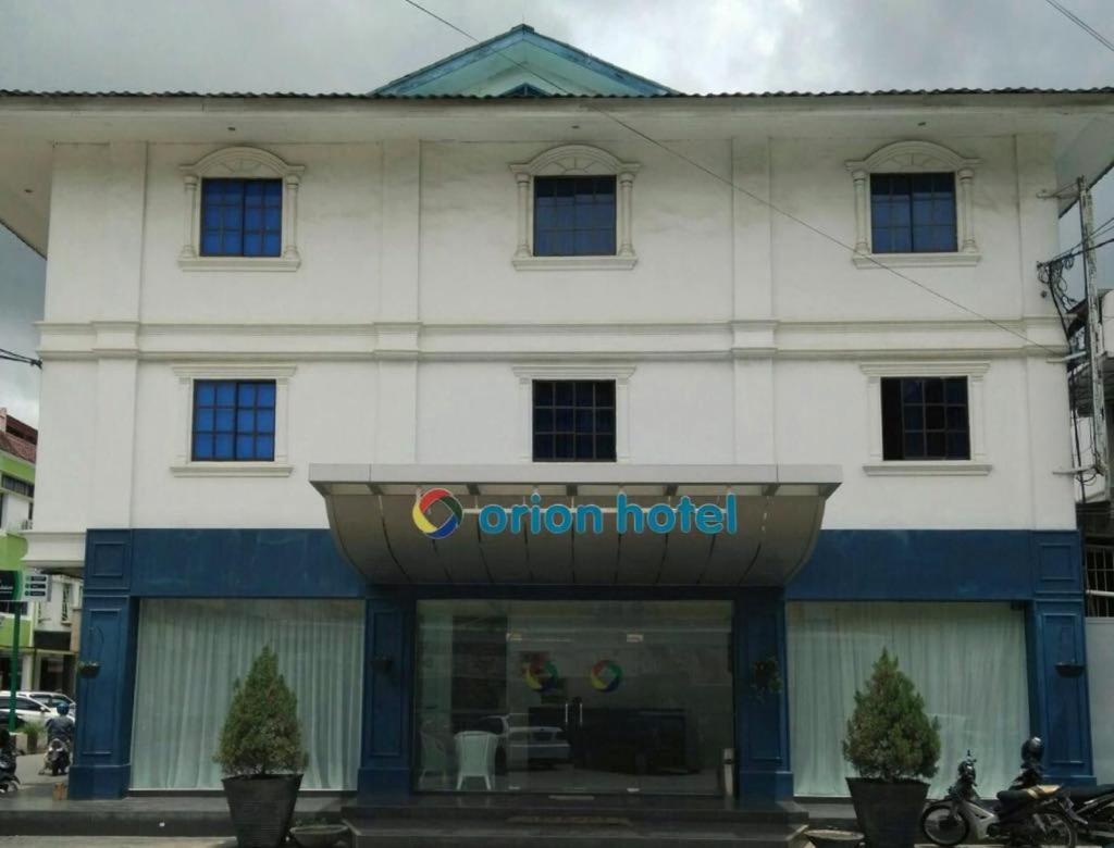 Orion Hotel Batam Exterior foto
